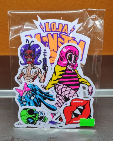 ADESIVO BRILHA NO ESCURO! - PACOTINHO G