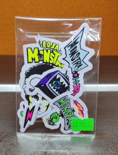 ADESIVO BRILHA NO ESCURO! - PACOTINHO P