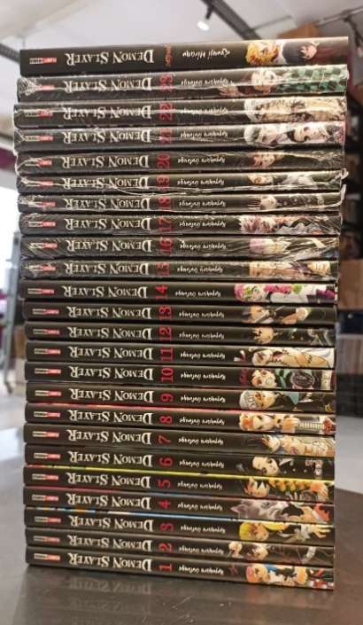 COLEÇÃO COMPLETA DE DEMON SLAYER + GAIDEN