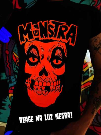 CAMISETA MONSTRA LARANJA NEON – EG